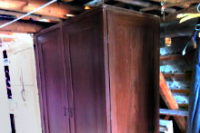 restaurierter Schrank restaurierter Schrank